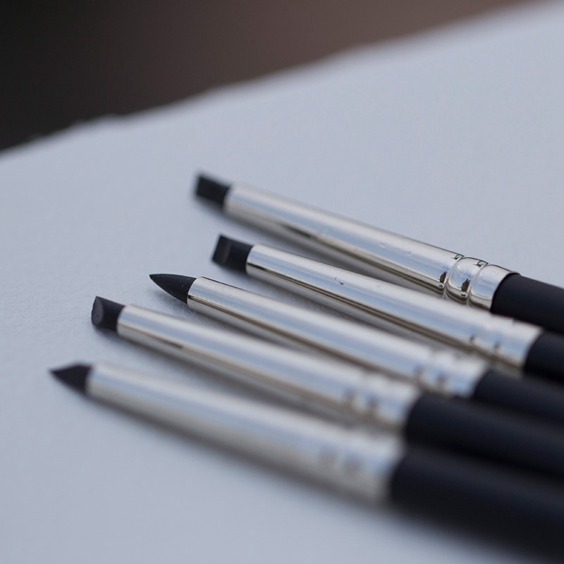 5 pennelli con punta in gomma  - Gouache Paint Set recensione e prezzo